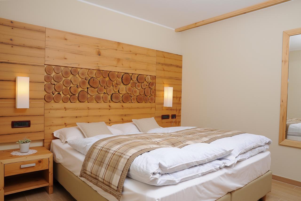 Residence Marisol Camere & Appartamenti - Mezzana Centre Eksteriør billede